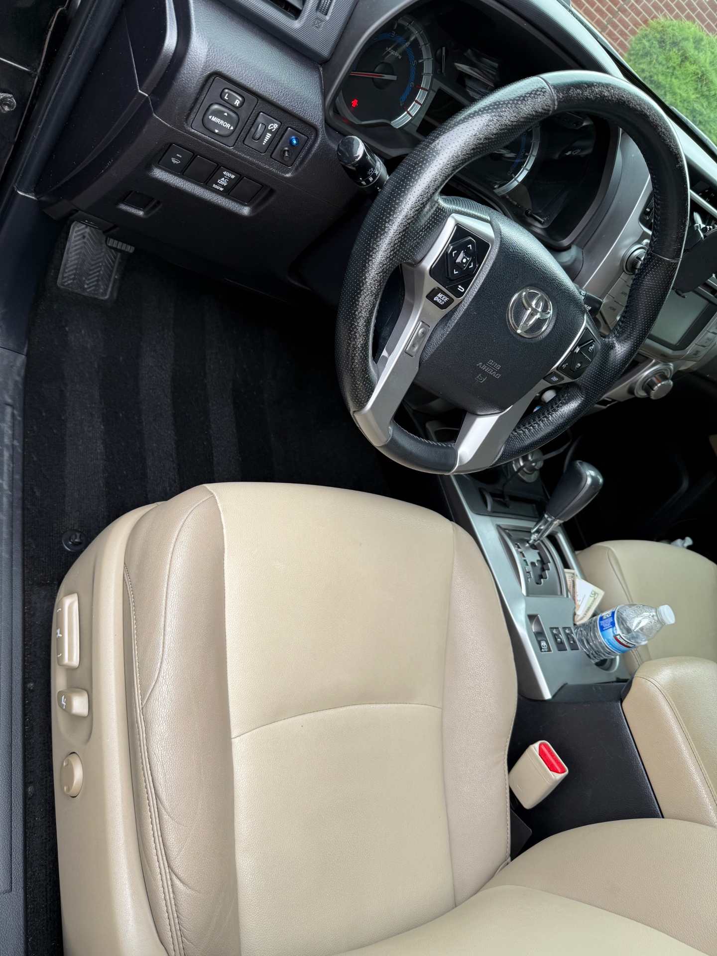 Toyota 4Runner front cabin and steering wheel detailed