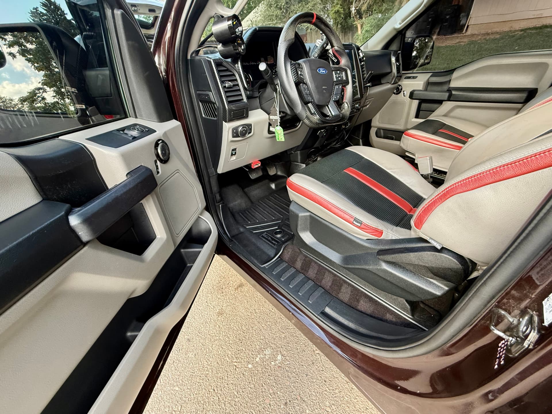 V.I.P. Detail Bundle exterior